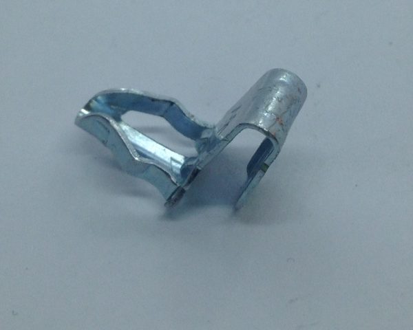 Clip habillage de porte spider