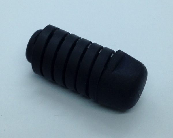 Butée réglable capot moteur