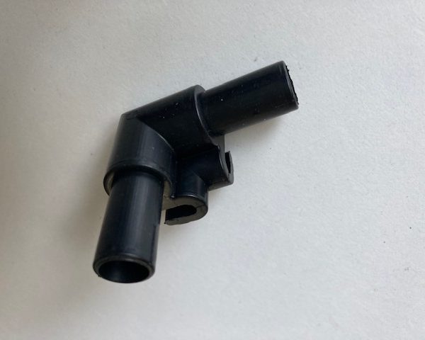 Raccord joint de porte