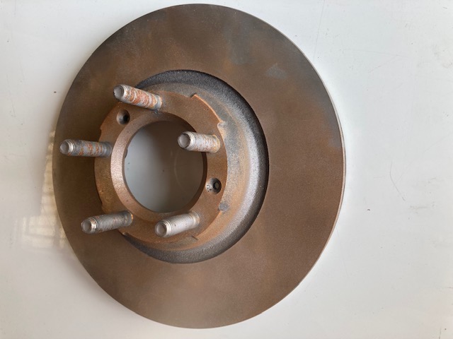 116462201402 (1) Disques de frein avant 116 – Image 1