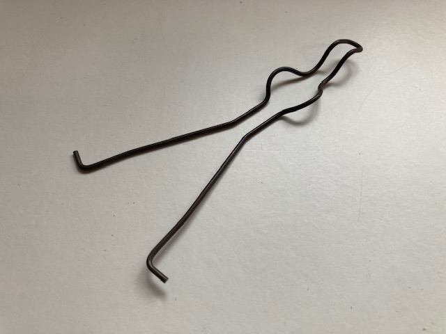 1054112402 (2) Agrafe fourchette embrayage 105/115 – Image 1